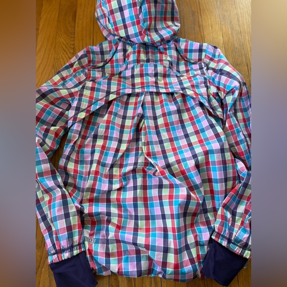 Rare Lululemon Downtime Jacket 2014 Seawheeze - Picture 9 of 10
